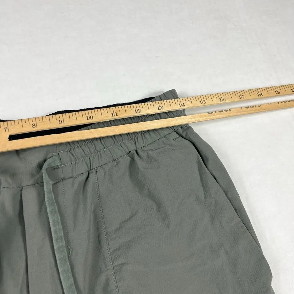 Lululemon Mens Bowline 8” Performance Shorts Green Utility Casual Lightweight M